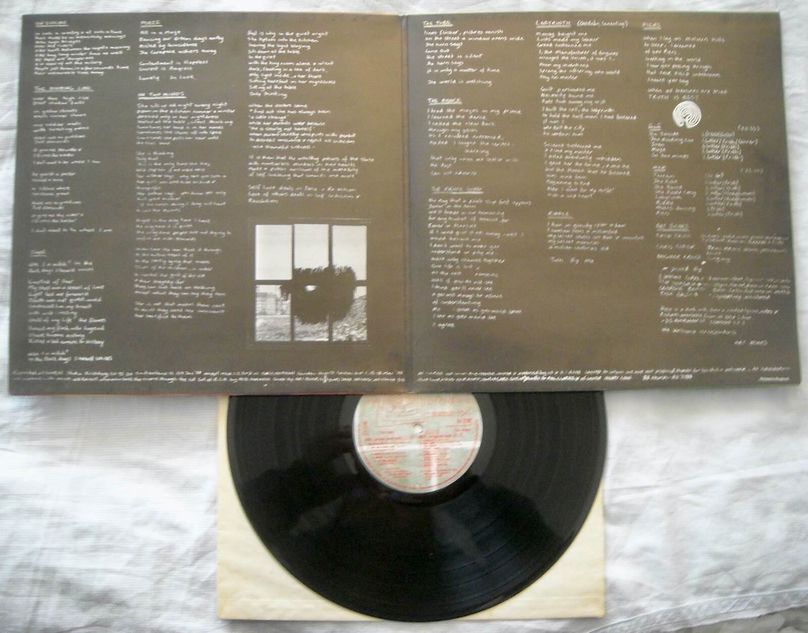 Foto 2 di 2