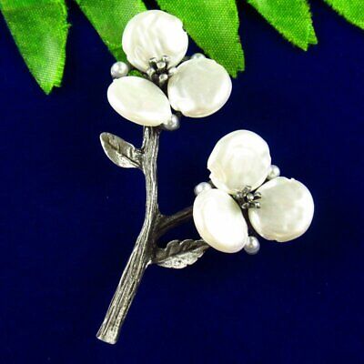 High Quality Genuine White Carved Flower Shell Dual-use Pendant Brooches Jewelry 