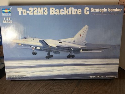 1/72 Trumpeter Tu22M3 Backfire C Strategic Bomber - Plastic Model Airplane
