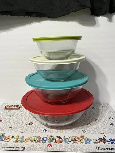 Pyrex Set of 4 Mixing Bowls 322 1Qt 323 1.5Qt 325 2.5Qt 326 4Qt with Lids!