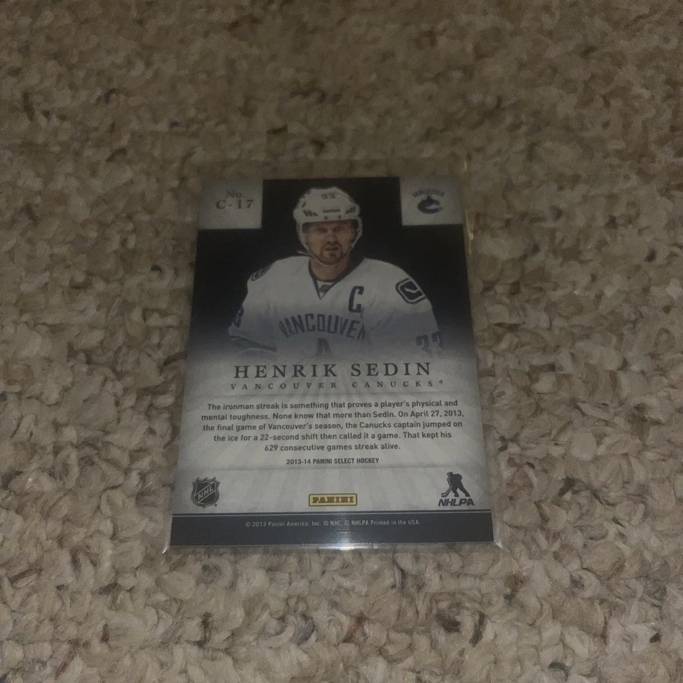Autógrafo firmado por Henrik Sedin 2013-14 Panini Select Cornerstone Salón de la fama #C-17 Foto 2 de 2