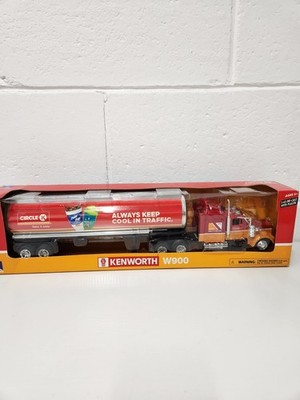 New Ray 2020 Circle K Tanker Truck Kenworth W900, 1:43 DieCast W/Plastic Series1