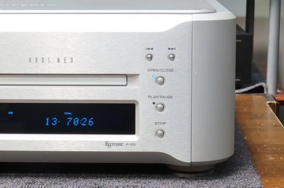 ESOTERIC P-03 SACD CD Transporte Audio Disco Deck, Funcionamiento Confirmado. Foto 4 de 4