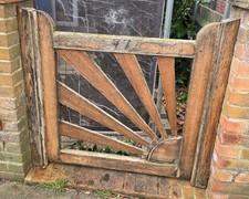 Wooden garden gate with a Lovely "sunburst" or "sun ray" design Buyer Dismantle