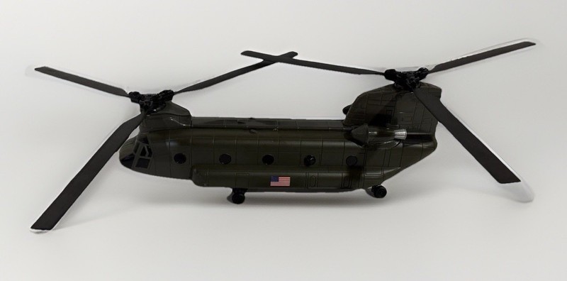 New-Ray MFG 1/60 Boeing Military CH-47 Chinook Helicopter