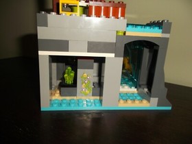 LEGO Friends Jungle Falls Rescue has hidden door #41033 + Instructions Set 100% 