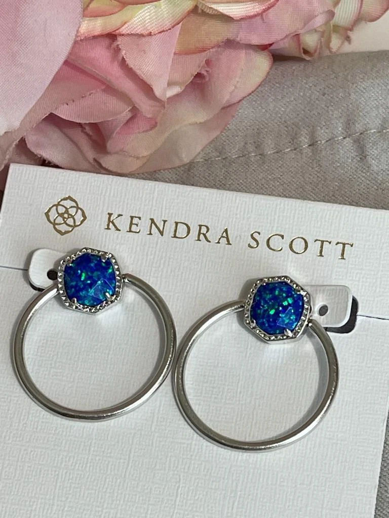 Kendra Scott Nelsie London Blue Earrings on Mercari | London blue earrings, Blue  earrings, Kendra scott earrings