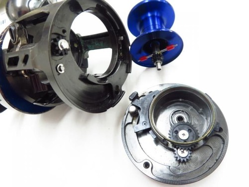 Daiwa 17 Saltiga BJ 200SH bait cast reel① - Picture 9 of 10