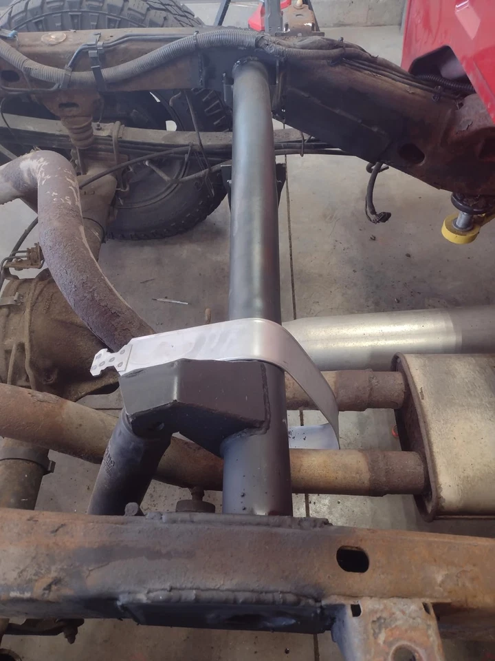 Soporte de tanque de combustible trasero travesaño para Chevy Silverado GMC Sierra 1500 2007-2014 Foto 4 de 4