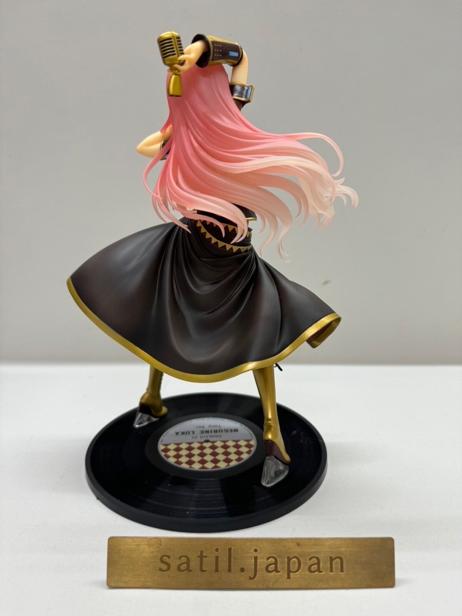 MEGURINE LUKA 1/8スケール TONY VER. 717xfbCTu-L._UF894,1000_QL80_.jpg