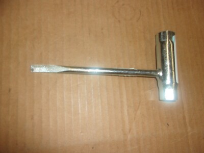 STENS 705-517 T-WRENCH 5/8'' X 1/2'' McCulloch Pro Mac 555, 700, CP70, 600 100 120