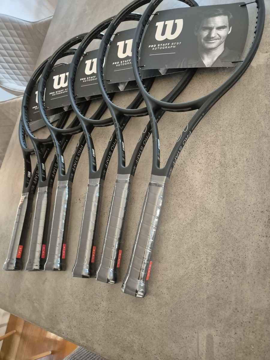 Wilson Pro Staff 97 Roger Federer サイン入り New Old Stock Wilson Pro Staff RF97 2015 Roger Federer