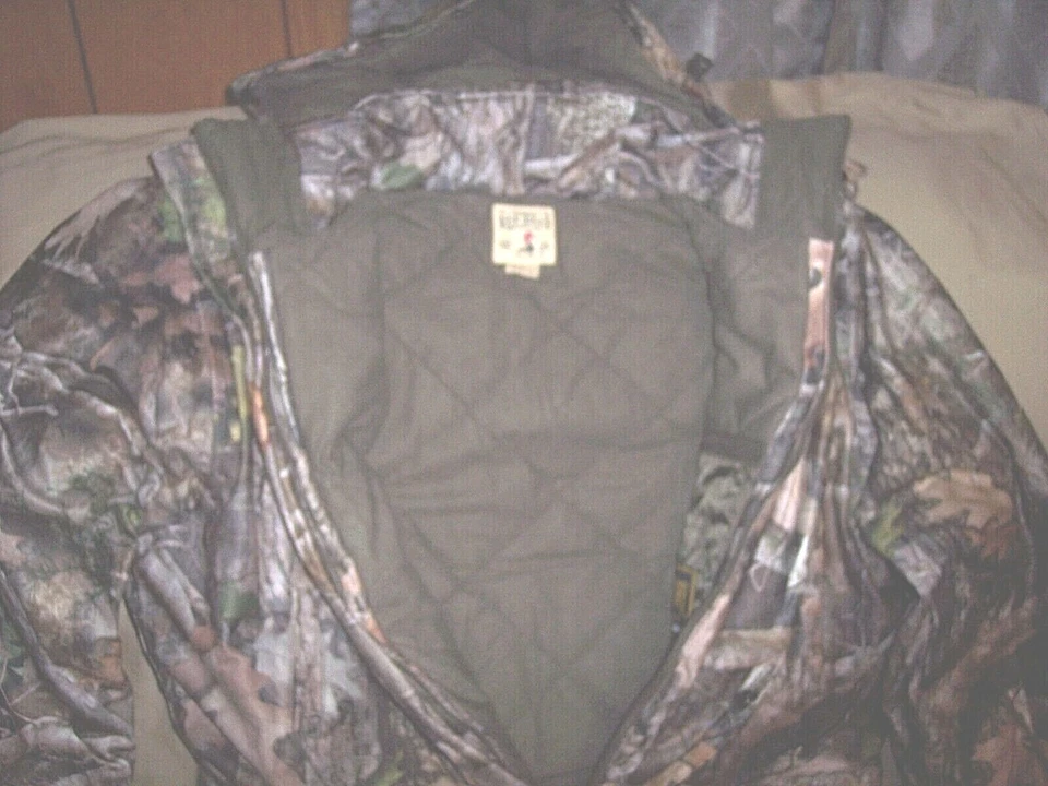 Mens Large Coveralls Realtree Kanati Camo Insulated Hunting Coveralls Waterproof - Image 3 of 4