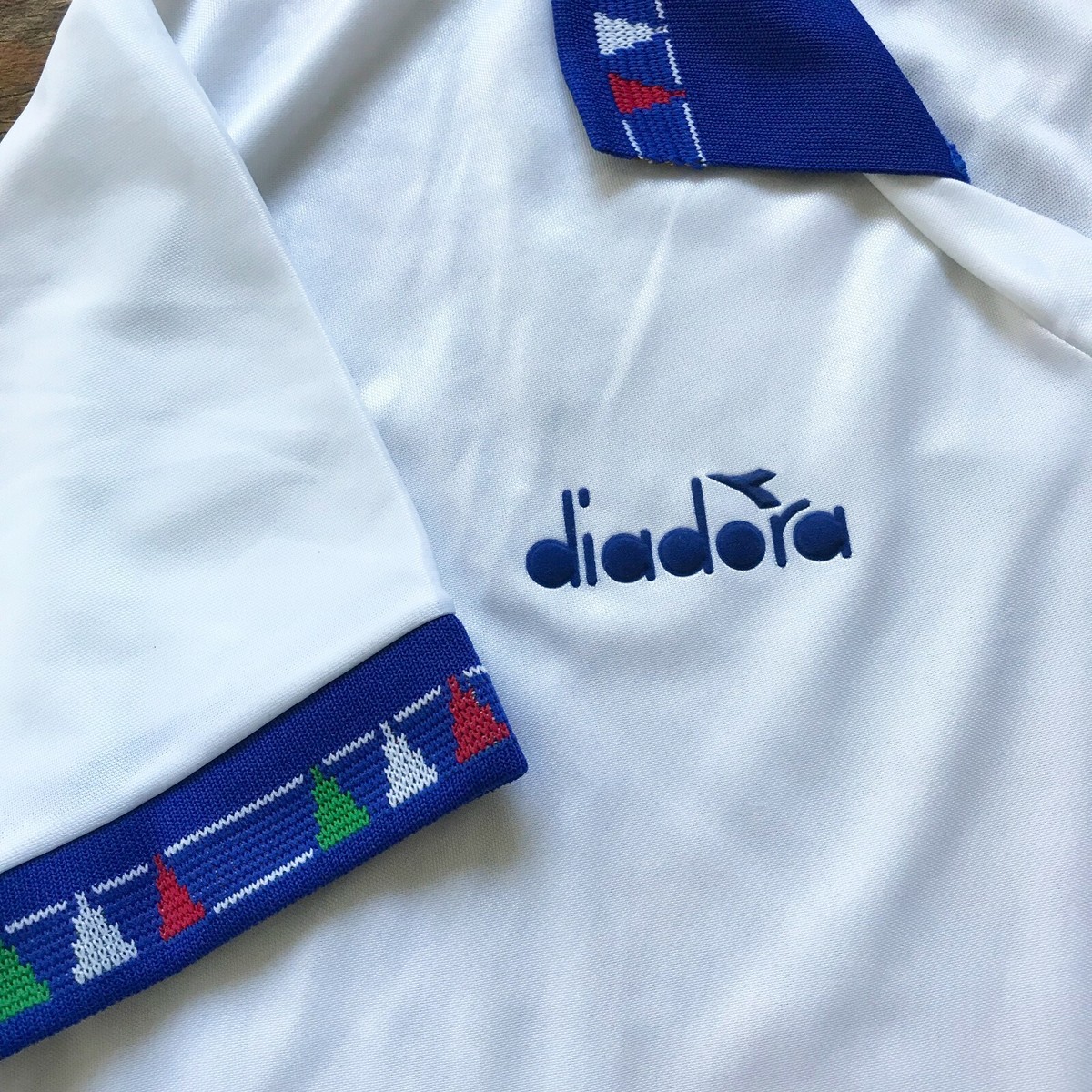 Italy Diadora 1992 away jersey. Original. Calcio. Made in