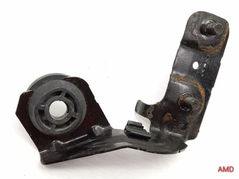 2014 BMW 320i 328i N20 N26 2.0 F30 F31 Right Air Box Bracket 13718618896 - Image 4 of 4