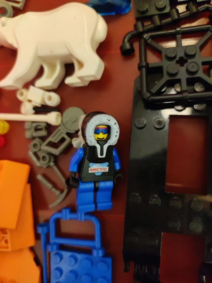 LEGO 6586 Town: Polar Scout 99,5% полный просто отсутствует наклейки - Изображение 3 из 3