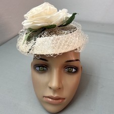 VTG 1950s Ivory Floral Percher Hat Rose Birdcage Veil Mid Century Fascinator
