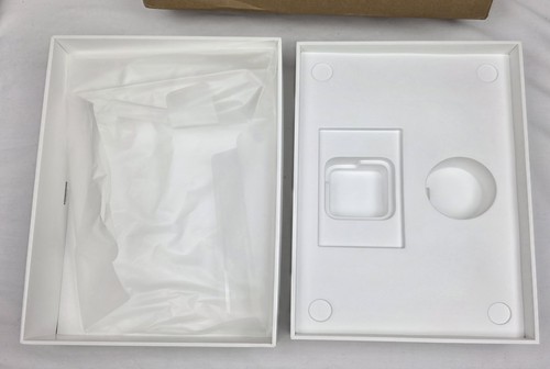 Apple A2179 MacBook Air Gold 13.3/1.1Ghz 8GB/512MB EMPTY BOX ONLY + Shipping Box - Picture 8 of 12