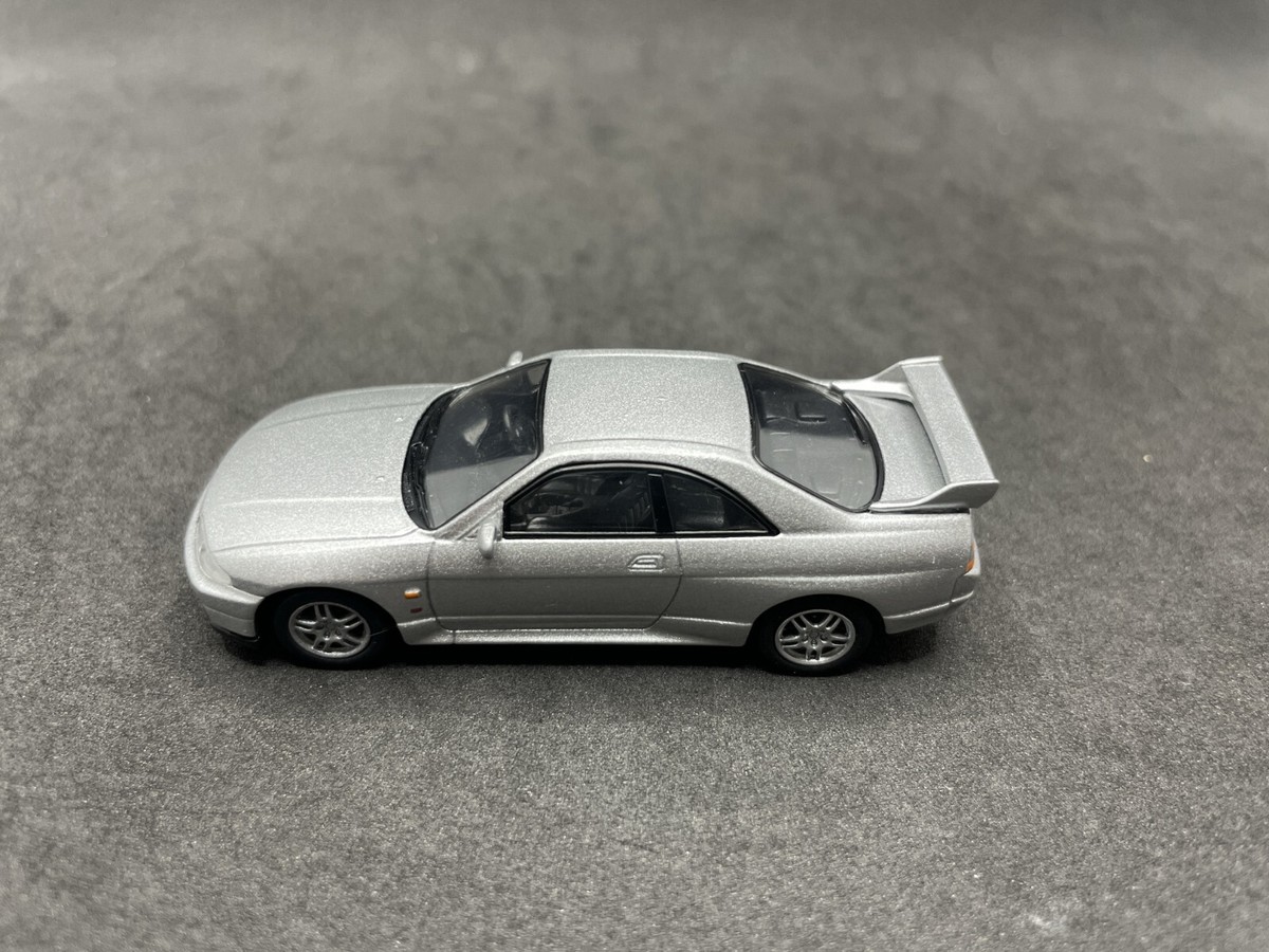 1/64 Kyosho Nissan Skyline GT-R BCNR33 Silver diecast model car