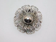 C169-VINTAGE PIN/SCARF CLIP~VINTAGE SILVER TONE~FLOWER~1.25" WIDE
