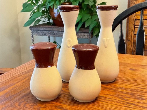VTG Watt Pottery #126 Vinegar and Oil Cruets and Salt & Pepper Shakers - Picture 9 of 10