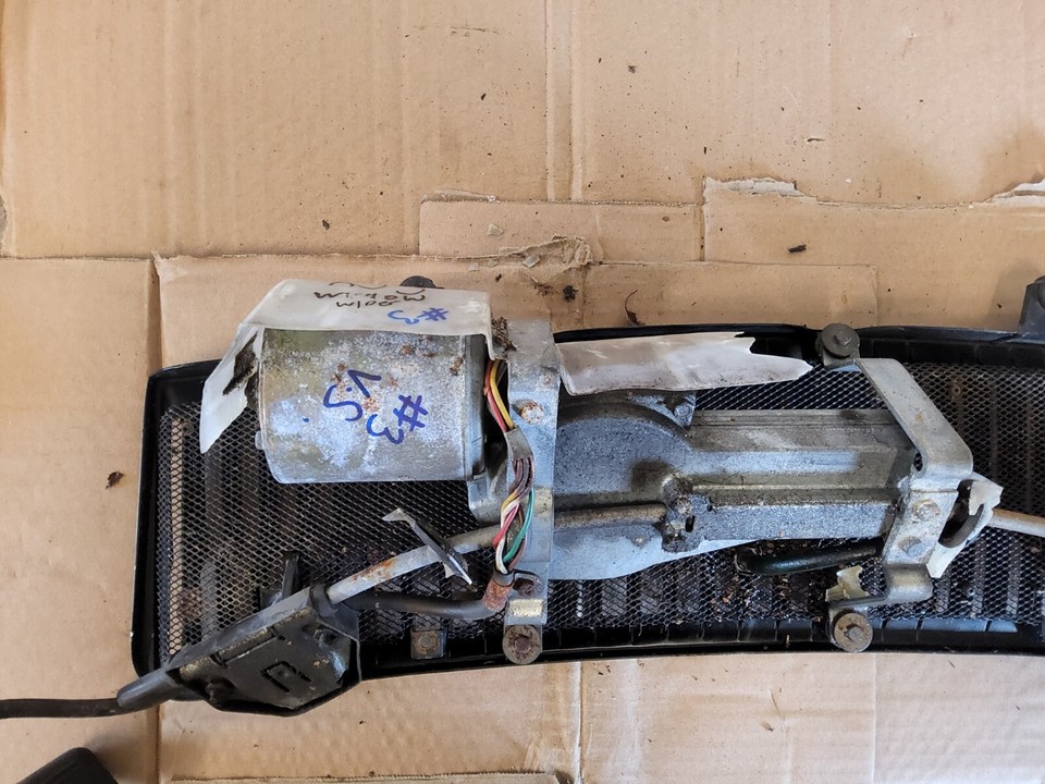 Jaguar XJS Wiper Motor Cover+ Motor eBay