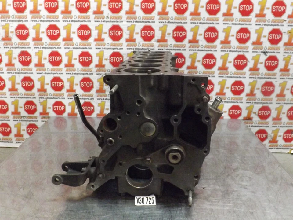 1982-1984 TOYOTA CELICA SUPRA 2.8L BLOCO DE CILINDROS DO MOTOR 1140149315 FABRICANTE DE EQUIPAMENTO ORIGINAL - Imagem 2 de 4