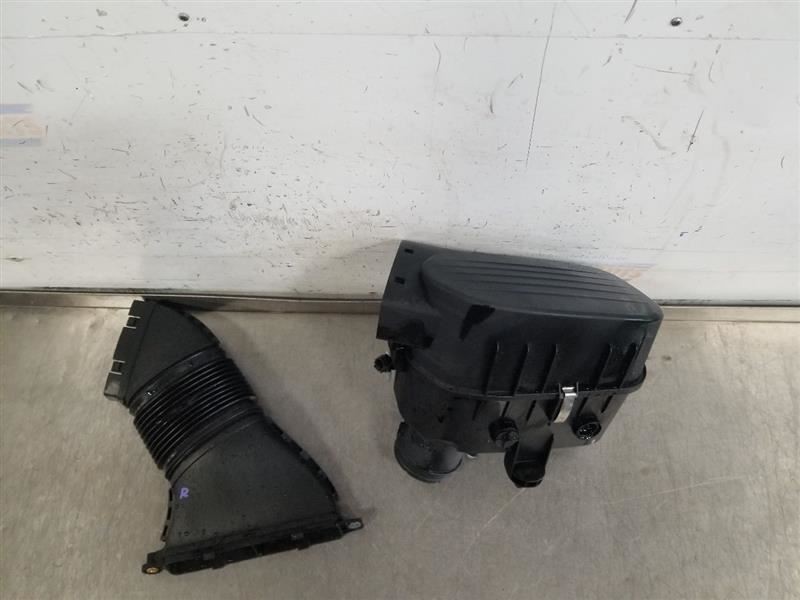19 2019 MASERATI LEVANTE 3.0L PASSENGER RIGHT ENGINE AIR CLEANER AIR INTAKE 