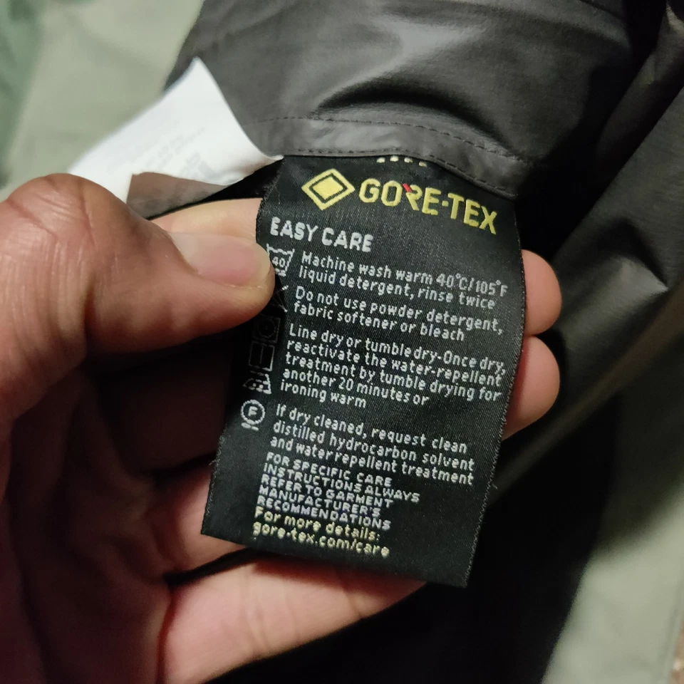 REI Co-Op Jacket Green Drypoint GTX Gore-Tex Hardshell Hooded Womens Small New - Image 4 of 4