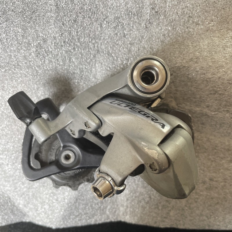 VGC Shimano Ultegra RD-6700 Rear Derailleur, 10-Speed, Short Cage Silver
