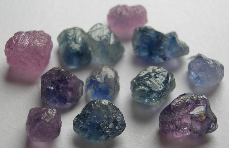 SAPPHIRE, MIXED COLOR CRYSTAL ROUGH FOR FACETING, MADAGASCAR, AFRICA
