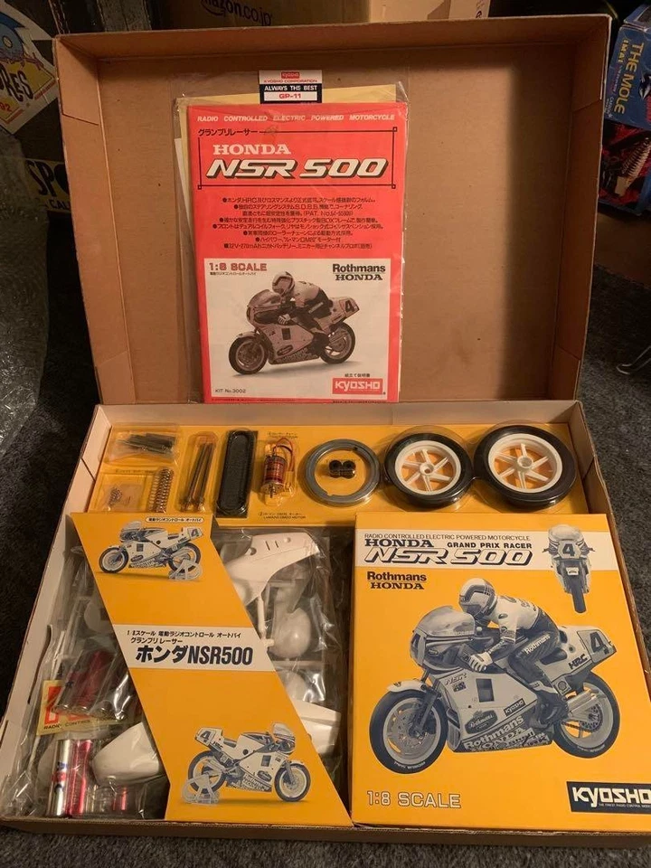 Kyosho Honda NSR500 1/8 RC Motorcycle Kit Rare Unbuilt White Blue Red - Image 2 of 2
