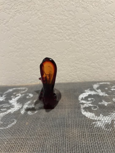 Vintage Fenton Art Glass Ruby Red Bird of Happiness Figurine - Bild 4 von 5