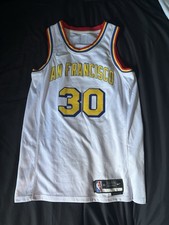 Nike Stephen Curry 30 Golden State Warriors White Swingman Jersey Men s Medium