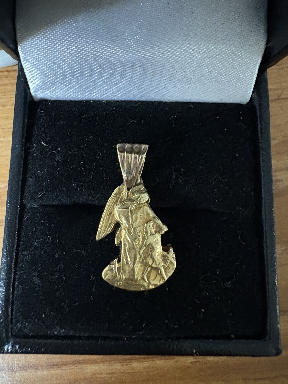 SOLID 18K YELLOW GOLD SAINT MICHAEL ARCHANGEL Pen… - image 3