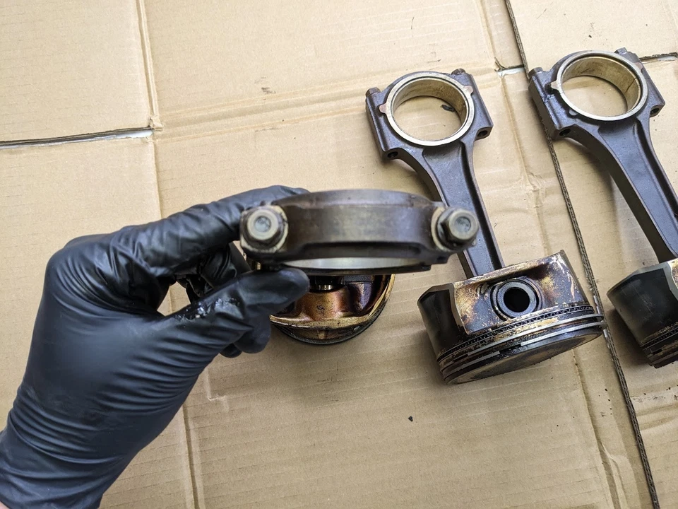 2007 JEEP GRAND CHEROKEE WK 5.7 HEMI PISTONS PISTON CONNECTING ROD RODS 4X - Image 3 of 4