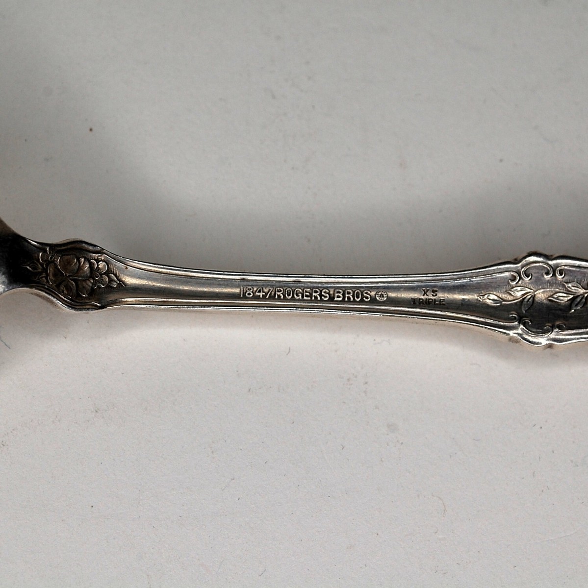 1847 Rogers Bros XS Triple Serving Fork 6.75