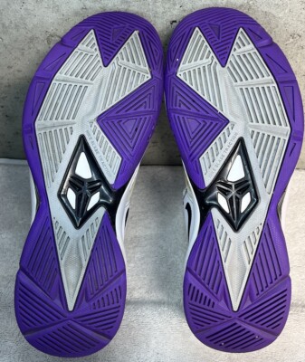 NIKE KOBE Venomenon 4バスケットボールシューズ パープル Nike Kobe Venomenom 4 Purple White Mens Size 9 Basketball Shoes