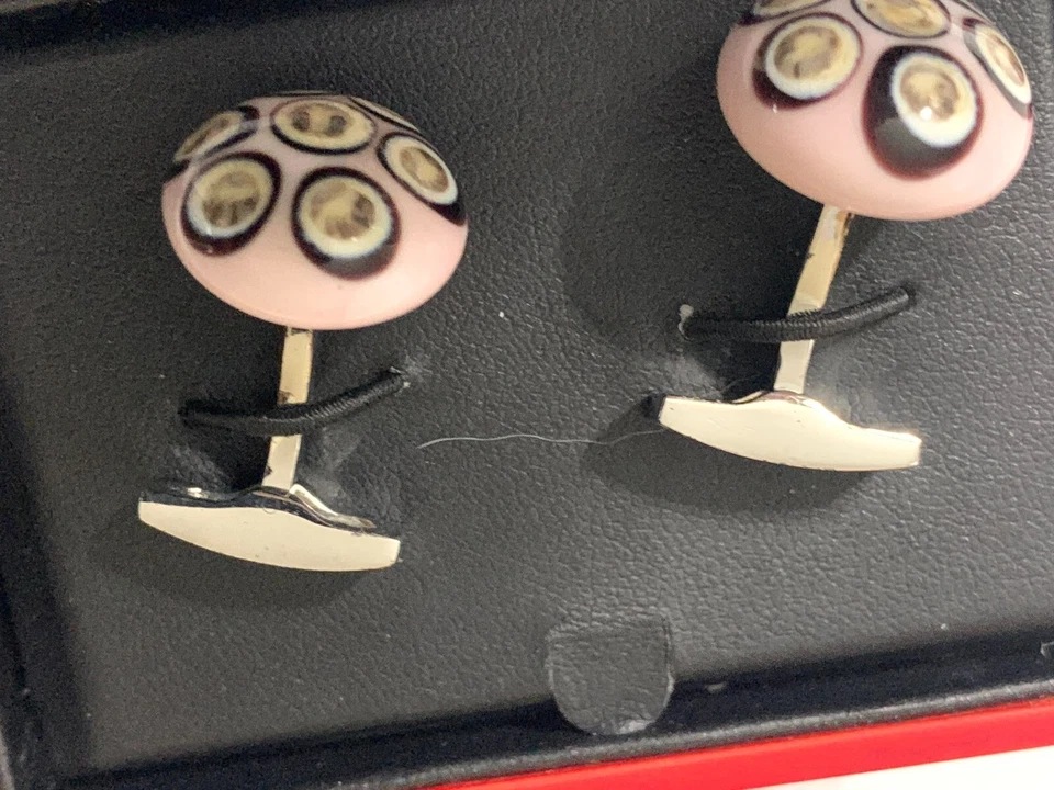 Gemelos Daniel Dolce hechos a mano de vidrio y esmalte perla rosada clara Foto 3 de 4