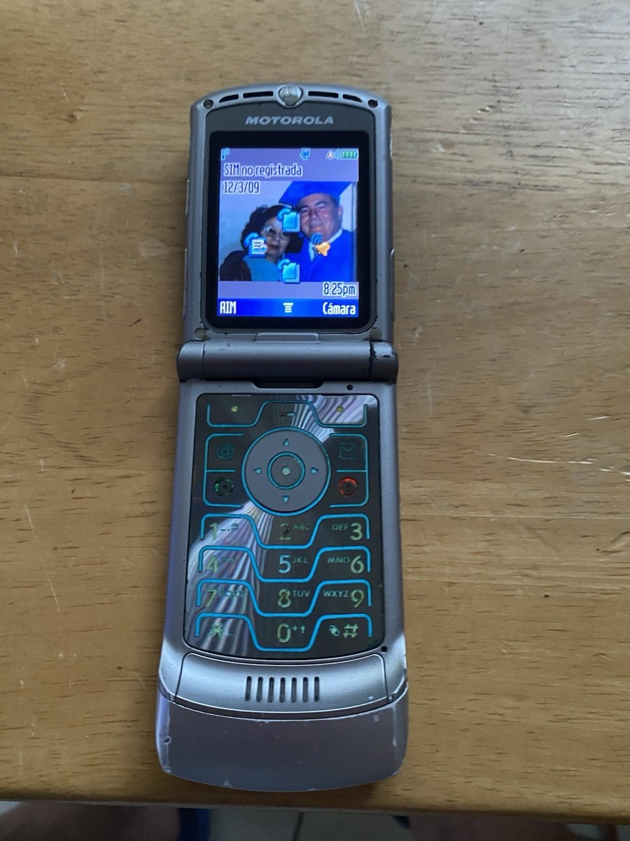 Motorola RAZR / Razor V3 - Silver T-Mobile Cellular GSM Flip Phone