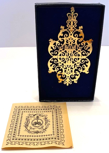 Vintage Colonial Williamsburg Gold Tone 3.25" x 2" Christmas Ornament