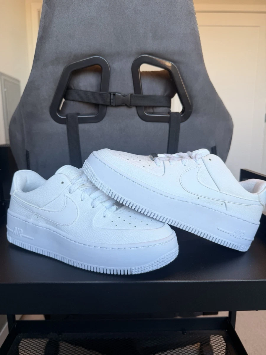 Preços baixos em Nike Air Force 1 White 2018 | eBay