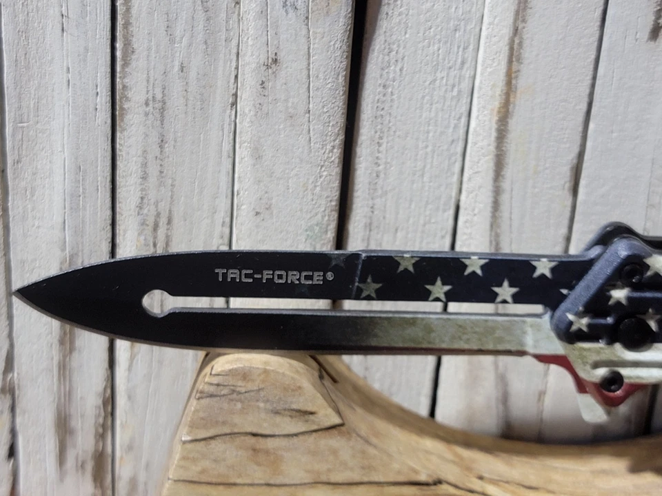 Cuchillo Plegable Tac Force Liner 3.62" Hoja Inoxidable Mango Incrustación Calavera - TF-809F Foto 4 de 4