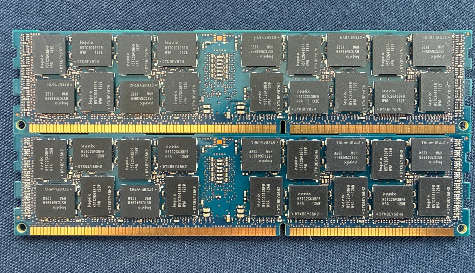 как выглядит SK Hynix HMT31GR7BFR4A-H9 8GB PC3L-10600R DDR3 1333MHz ECC Registered Server RAM фото