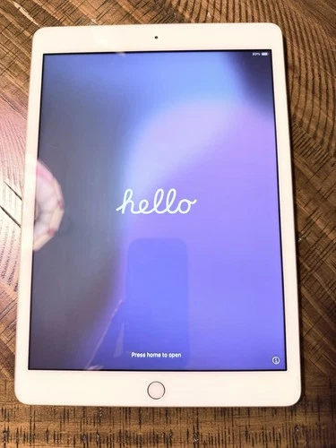 iPad 8th Generation 32GB Gold WiFi (MYLC2LL/A)