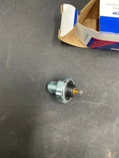 AC Delco F1804 Engine Oil Pressure Sensor Sender Switch GM 12309858