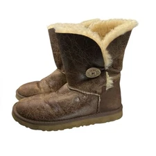 UGG Australia Bailey Button Krinkle Chesnut Leather Boots Women’s Size 7