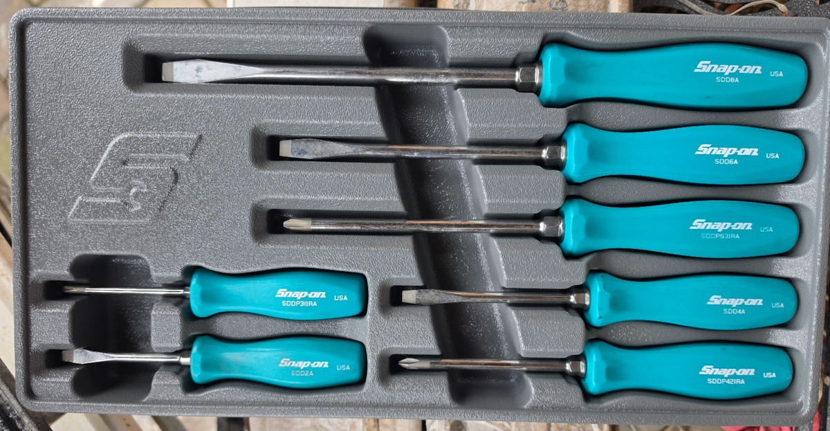 ヴィンスモーク3時  rough&swell 2点セット Snap-on Tools NEW RARE 7pc TEAL Hard Grip Combination Screwdriver
