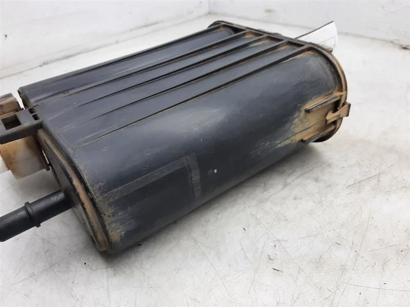 05 06 07 08 09 10 11 Bote de vapor de combustible Dodge Ram 1500 4891567AC Foto 4 de 4