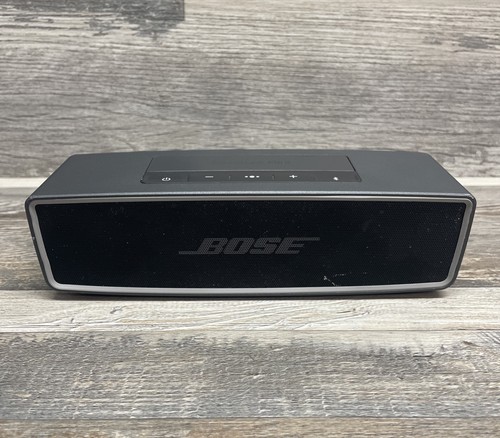 Bose SoundLink Mini Portable Bluetooth Speaker  - Bad Battery PARTS OR REPAIR